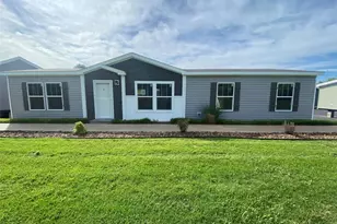 320 Thomas St, Eatonton, GA 31024 - Photo 1