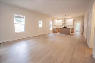 604 Trump Ct, Carrollton, GA 30116 - Photo 9