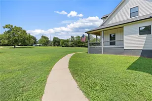 496 Davis Rd, Jefferson, GA 30549 - Photo 3