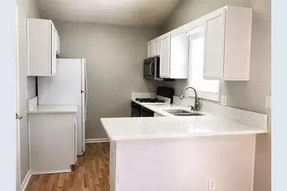 100 Kincade Court, Woodstock, GA 30188 - Photo 3