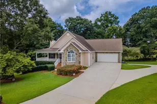 249 Legacy Dr, Hoschton, GA 30548 - Photo 3