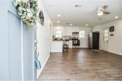 2945 Rio Montana Drive, Marietta, GA 30066 - Photo 3