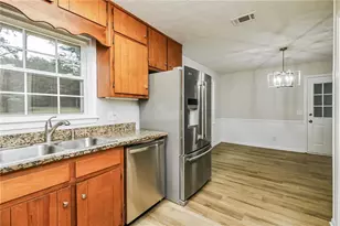 3413 Creekwood Dr SE, Conyers, GA 30094 - Photo 5