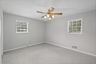 1050 Castlewood Dr, Woodstock, GA 30189 - Photo 29