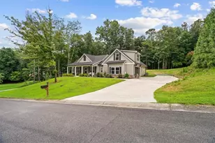 499 Oakland Dr SE, Calhoun, GA 30701 - Photo 1