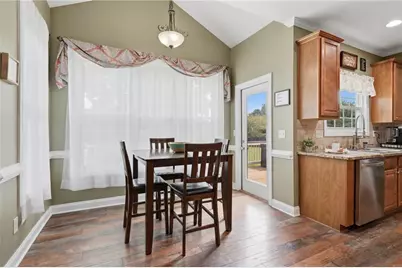 8205 Applewood Court, Gainesville, GA 30506 - Photo 11