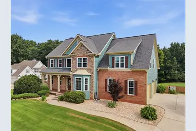 8205 Applewood Court, Gainesville, GA 30506 - Photo 3