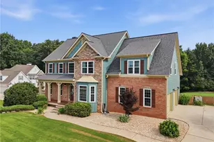 8205 Applewood Ct, Gainesville, GA 30506 - Photo 3