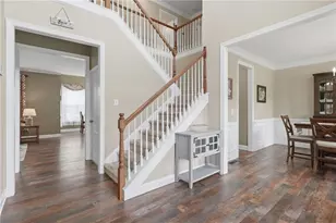 8205 Applewood Ct, Gainesville, GA 30506 - Photo 7