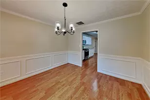 7435 Calm Springs Dr, Flowery Branch, GA 30542 - Photo 5
