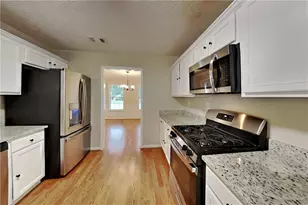 7435 Calm Springs Dr, Flowery Branch, GA 30542 - Photo 3