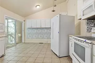 3919 Leach Rd, Snellville, GA 30039 - Photo 15