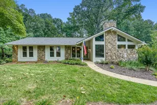 1390 Ridgefield Dr, Roswell, GA 30075 - Photo 1