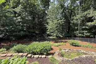 1390 Ridgefield Dr, Roswell, GA 30075 - Photo 37