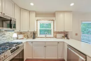 1390 Ridgefield Dr, Roswell, GA 30075 - Photo 19
