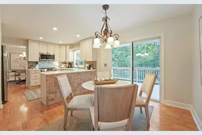1390 Ridgefield Drive, Roswell, GA 30075 - Photo 3