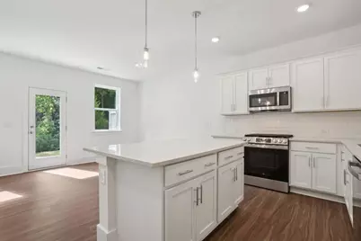 1621 Gunnin Trace NW, Atlanta, GA 30318 - Photo 9