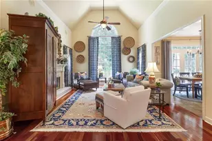 5825 Plantation Dr, Roswell, GA 30075 - Photo 17