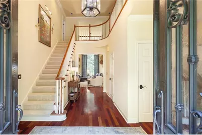 5825 Plantation Drive, Roswell, GA 30075 - Photo 9