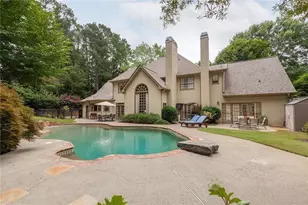 5825 Plantation Dr, Roswell, GA 30075 - Photo 3