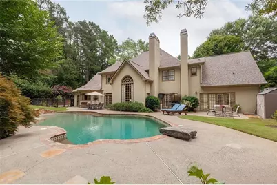 5825 Plantation Drive, Roswell, GA 30075 - Photo 3