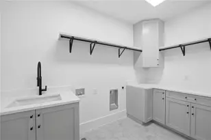 419 Westside Dr, Roswell, GA 30075 - Photo 31