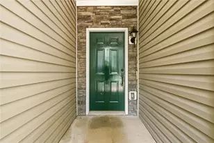 5823 N Cove Rd, Gainesville, GA 30504 - Photo 3