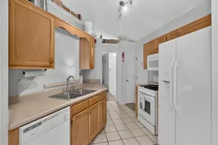 109 Collins Way, Douglasville, GA 30134 - Photo 5