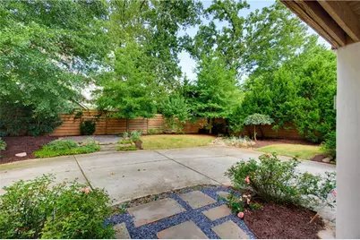 179 Mellrich Avenue NE, Atlanta, GA 30317 - Photo 43