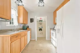 128 Brookstone Dr SW, Calhoun, GA 30701 - Photo 7