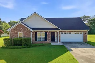 128 Brookstone Dr SW, Calhoun, GA 30701 - Photo 1