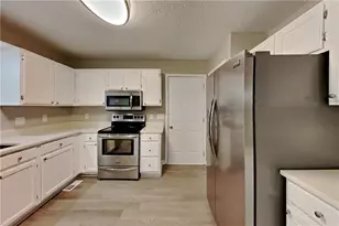 3468 Erin Glen NW, Kennesaw, GA 30152 - Photo 7