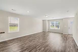 319 Ashigan, Union City, GA 30291 - Photo 9