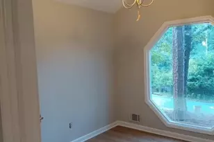 257 Castleair Dr NE, Kennesaw, GA 30144 - Photo 5