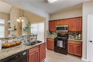 2128 Staunton Dr, Duluth, GA 30096 - Photo 13