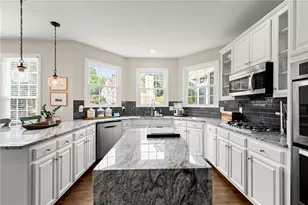 4910 Bettes Ct, Alpharetta, GA 30004 - Photo 11
