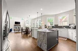 4910 Bettes Ct, Alpharetta, GA 30004 - Photo 9