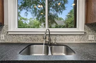 1197 Goodwin Rd, Atlanta, GA 30324 - Photo 23