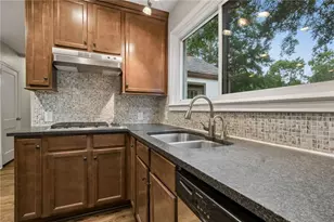 1197 Goodwin Rd, Atlanta, GA 30324 - Photo 19