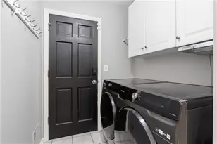810 Devenish Ln, Roswell, GA 30075 - Photo 41