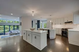 305 River Knoll Dr, Sandy Springs, GA 30328 - Photo 13