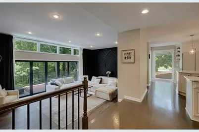 305 River Knoll Drive, Sandy Springs, GA 30328 - Photo 11