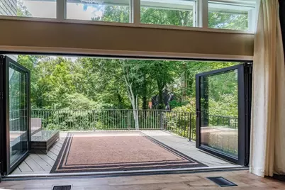 305 River Knoll Drive, Sandy Springs, GA 30328 - Photo 9