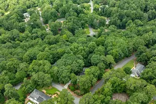 305 River Knoll Dr, Sandy Springs, GA 30328 - Photo 65