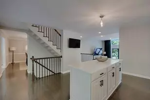 305 River Knoll Dr, Sandy Springs, GA 30328 - Photo 17
