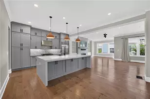 124 W Wieuca Rd NE, Sandy Springs, GA 30342 - Photo 1