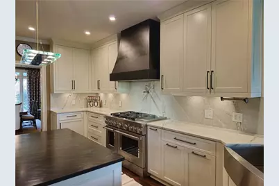 665 Falls Lake Drive, Johns Creek, GA 30022 - Photo 17