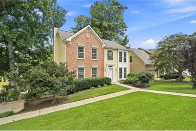 2195 Whitehall Drive NE, Marietta, GA 30066 - Photo 5