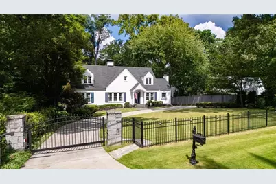 3590 Ivy Road NE, Atlanta, GA 30342 - Photo 3