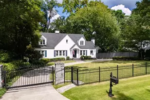 3590 Ivy Rd NE, Atlanta, GA 30342 - Photo 3